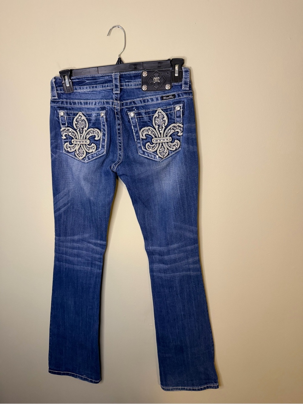 Gorgeous Y2K Miss Me Signature Boot Jeans With Fleur-de-Lis Pockets 34” Inseam